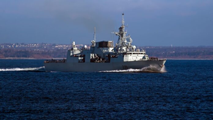 hmcs-charlottetown-7082999_1280
