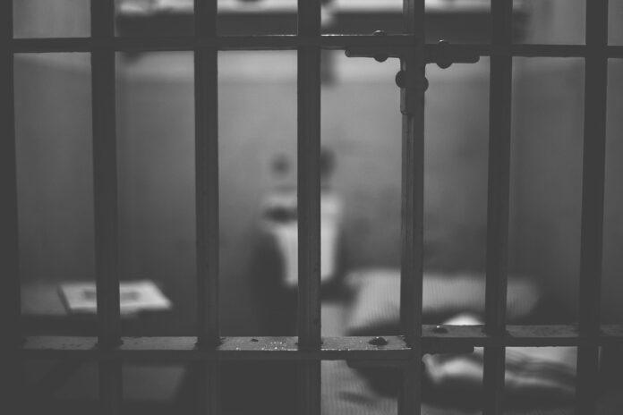 prison-553836_1280-2