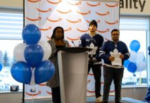 Matthew Knies Gives a Holiday Assist at Amazon’s Brampton Fulfillment Centre, Supports Peel Region Charities
