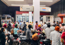 India Holds Fuel Prices Steady As US, UAE, Australia, Pakistan See Sharp Surge