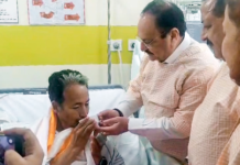 India’s ‘Cockroach’ Activist Ends 26-day Hunger Strike As Government Opens Talks With Protest Leaders