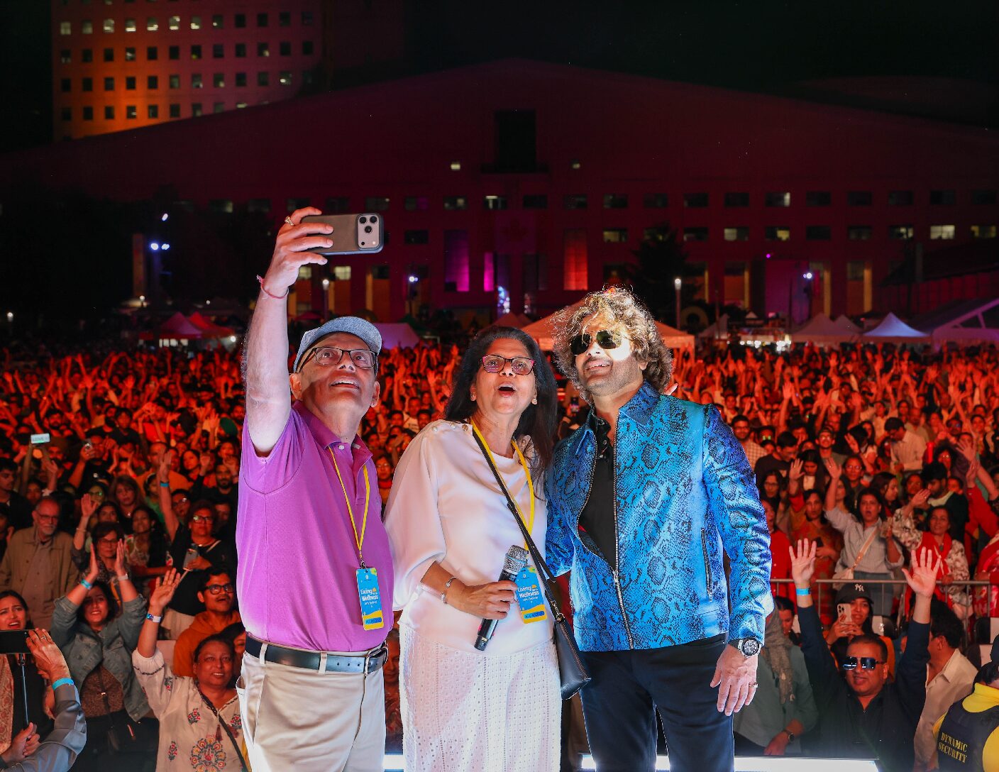 Javed Ali Mesmerizes 30,000 at Mississauga’s Celebration Square